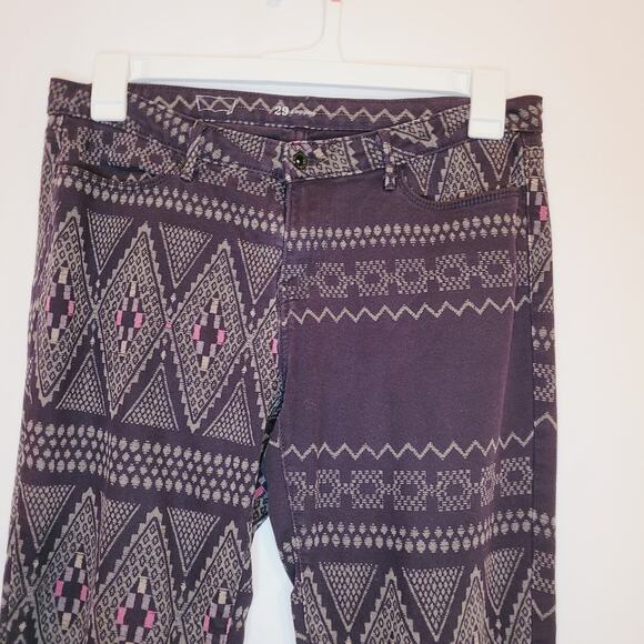 Levi's woemwns aztec geometric print grey denim leggings size 29 - Picture 4 of 14
